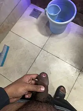 Snapshot of luciferdxm5 chatting on December 23, 2024, 6:22 am luciferdxm5 online show from December 23, 2024, 6:22 am