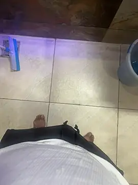 Snapshot of luciferdxm5 chatting on January 26, 2025, 4:30 am luciferdxm5 online show from January 26, 2025, 4:30 am