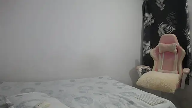 mabigomez00 online show from October 30, 2025, 9:44 am