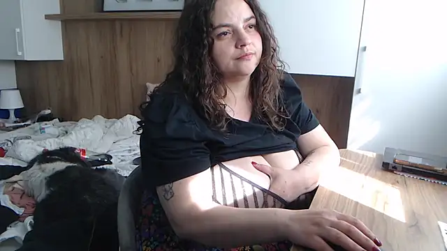 Snapshot of Lantti_Irres chatting on May 4, 2026, 7:59 am Lantti Irres online show from May 4, 2026, 7:59 am