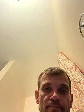 Snapshot of flogrown@xh chatting on November 4, 2025, 2:32 am flogrownxh online show from November 4, 2025, 2:32 am