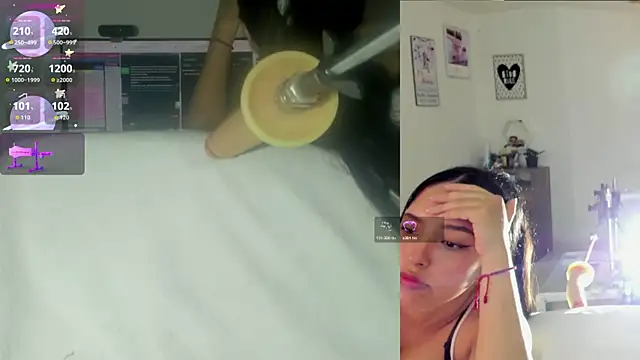 Snapshot of sofi_velez chatting on February 28, 2026, 5:03 pm sofi velez online show from February 28, 2026, 5:03 pm