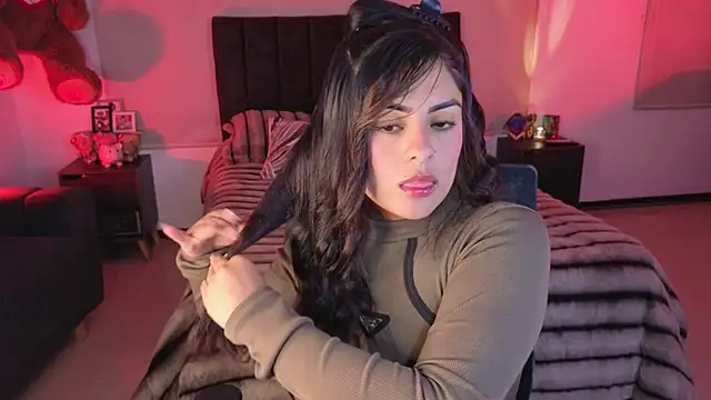 Snapshot of Catalinaa_martinez chatting on June 7, 2026, 2:16 am Catalinaa martinez online show from June 7, 2026, 2:16 am
