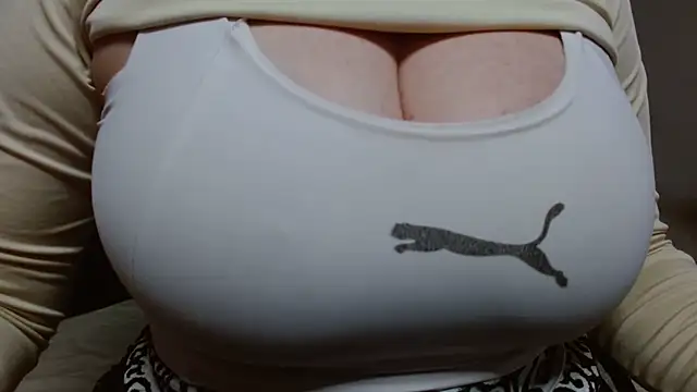 AnnyelinnaLove online show from January 12, 2025, 12:28 am