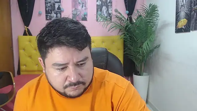 Snapshot of oso_dirty_ chatting on February 8, 2025, 5:18 pm oso dirty  online show from February 8, 2025, 5:18 pm