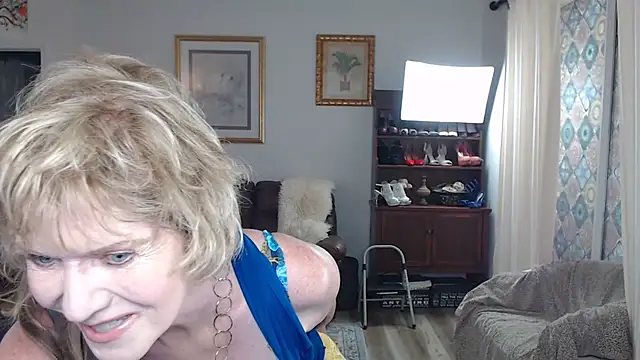 Snapshot of SindeeDix chatting on September 26, 2025, 6:45 pm SindeeDix online show from September 26, 2025, 6:45 pm