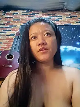 Snapshot of Urchanel chatting on February 2, 2025, 9:45 pm Urchanel online show from February 2, 2025, 9:45 pm