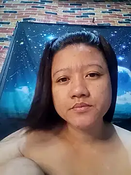 Snapshot of Urchanel chatting on February 13, 2025, 10:54 pm Urchanel online show from February 13, 2025, 10:54 pm