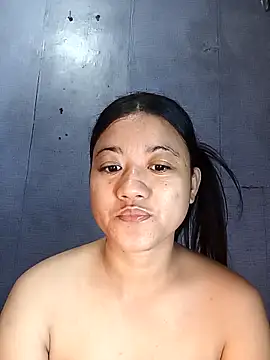 Snapshot of Urchanel chatting on October 6, 2025, 10:29 pm Urchanel online show from October 6, 2025, 10:29 pm