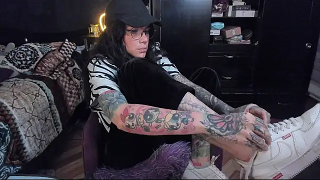 Lilmarieee online show from January 19, 2025, 1:00 am