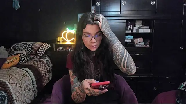 Lilmarieee online show from January 22, 2025, 9:54 pm