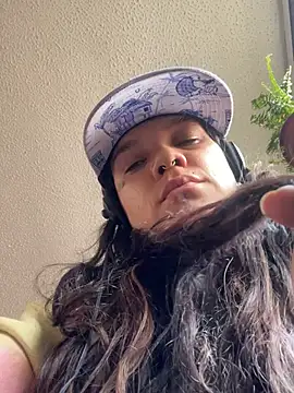 Lilmarieee online show from February 4, 2025, 9:10 pm