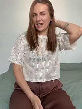 Snapshot of BritneyHall chatting on April 13, 2026, 9:59 am BritneyHall online show from April 13, 2026, 9:59 am