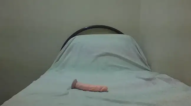 Annerae online show from February 8, 2025, 5:18 pm