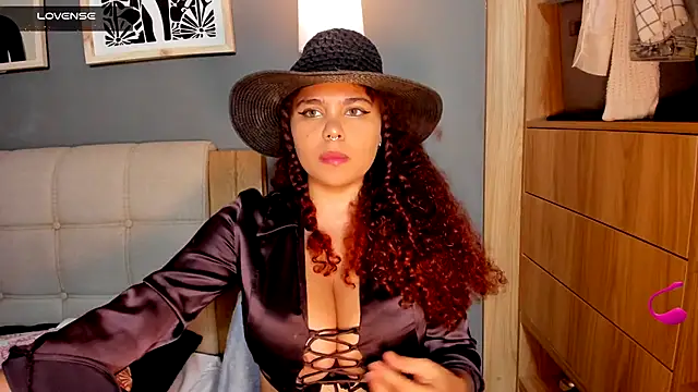 Snapshot of Ash_milk chatting on June 22, 2026, 12:56 am Ash milk online show from June 22, 2026, 12:56 am