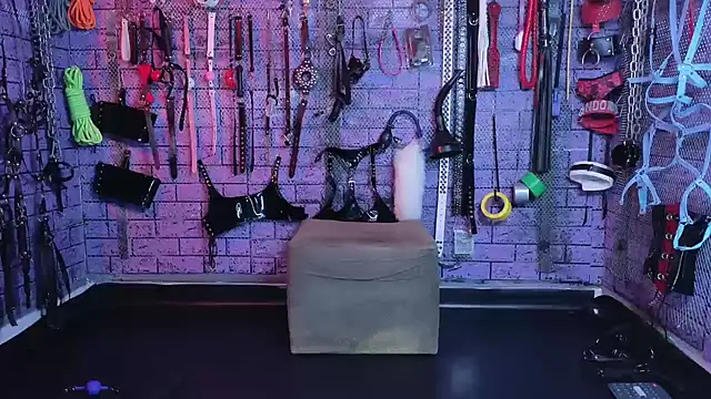 PANDORANEZZ online show from February 7, 2025, 6:24 am