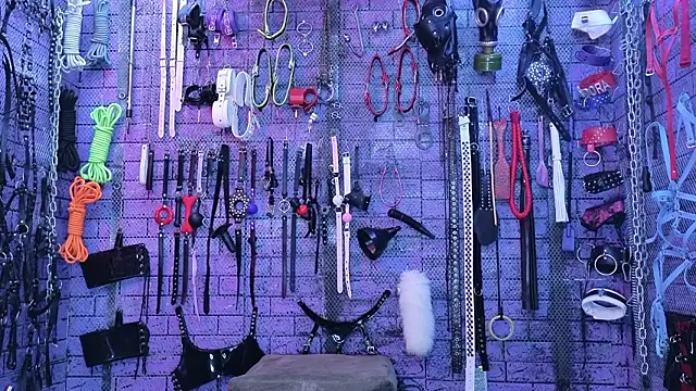 PANDORANEZZ online show from February 5, 2026, 7:13 am