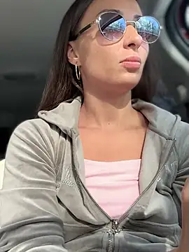 YOUR-KARINA online show from December 19, 2024, 6:34 am