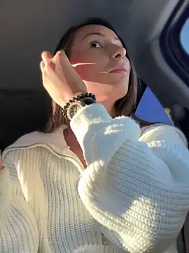 YOUR-KARINA online show from December 29, 2024, 3:33 am