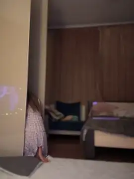 YOUR-KARINA online show from November 21, 2025, 5:33 pm