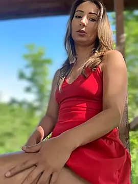 YOUR-KARINA online show from May 7, 2026, 3:34 am