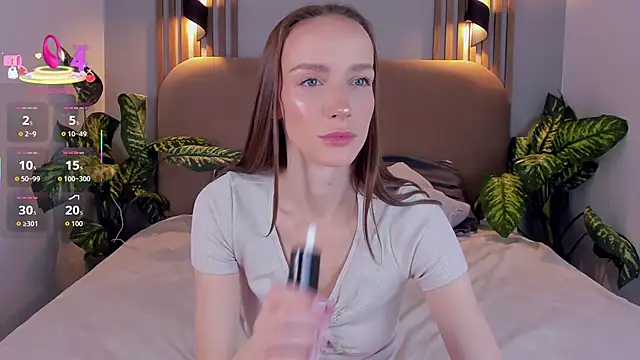 Snapshot of Kira_Quinn chatting on October 22, 2025, 7:08 am Kira Quinn online show from October 22, 2025, 7:08 am