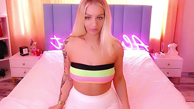 AllwaysHotJ online show from February 1, 2025, 6:43 am