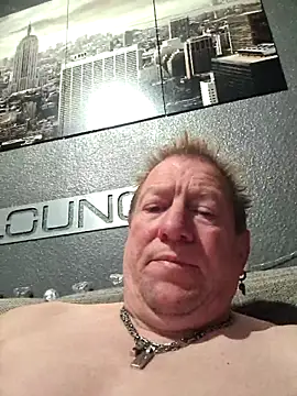 Snapshot of tomtom111111 chatting on October 2, 2025, 11:01 pm tomtom111111 online show from October 2, 2025, 11:01 pm