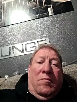 Snapshot of tomtom111111 chatting on November 9, 2025, 4:49 pm tomtom111111 online show from November 9, 2025, 4:49 pm