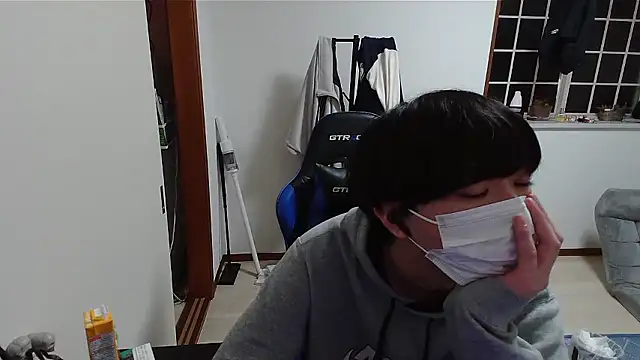 pychan online show from April 14, 2026, 12:22 pm