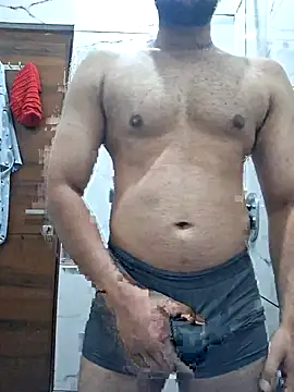 GYMBOY0071 online show from May 28, 2026, 8:50 pm