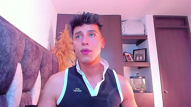 Snapshot of I_Gabriel chatting on December 24, 2024, 8:05 pm I Gabriel online show from December 24, 2024, 8:05 pm