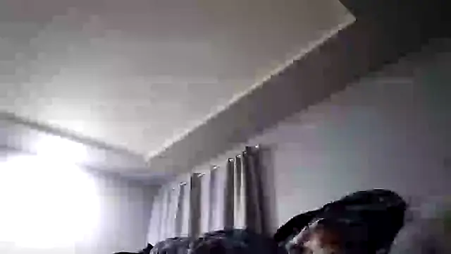 khloebanques online show from January 31, 2025, 3:20 am