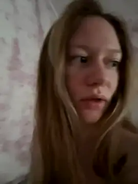 Snapshot of ConnieDaw chatting on December 3, 2024, 5:31 am ConnieDaw online show from December 3, 2024, 5:31 am