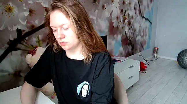 Snapshot of ConnieDaw chatting on January 30, 2025, 5:19 am ConnieDaw online show from January 30, 2025, 5:19 am