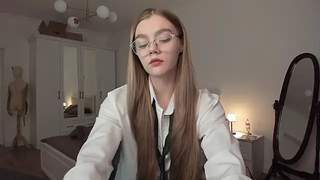 Snapshot of allotropp chatting on March 7, 2025, 6:11 pm allotropp online show from March 7, 2025, 6:11 pm