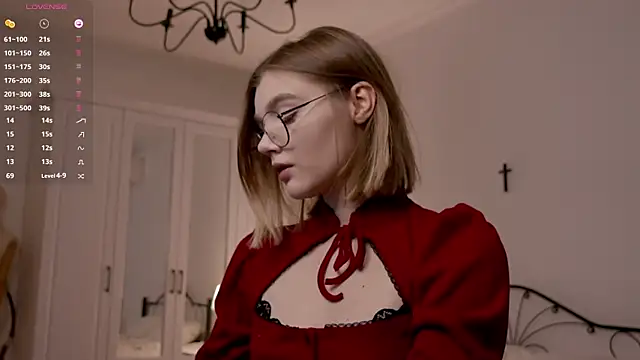 Snapshot of allotropp chatting on October 11, 2025, 7:01 pm allotropp online show from October 11, 2025, 7:01 pm