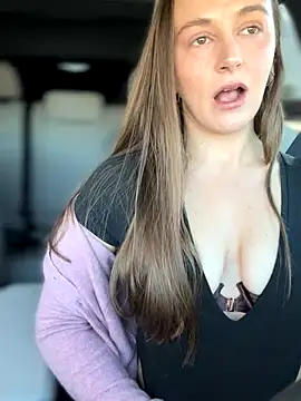 Snapshot of lunagirl13 chatting on November 11, 2025, 8:53 pm lunagirl13 online show from November 11, 2025, 8:53 pm