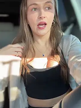 Snapshot of lunagirl13 chatting on November 21, 2025, 6:17 pm lunagirl13 online show from November 21, 2025, 6:17 pm