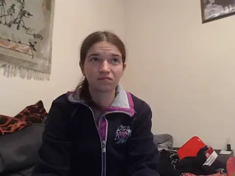 Snapshot of Geile-Luna chatting on September 24, 2025, 5:38 pm Geile-Luna online show from September 24, 2025, 5:38 pm