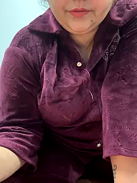 Preet Kaur 69 online show from December 2, 2025, 3:18 pm