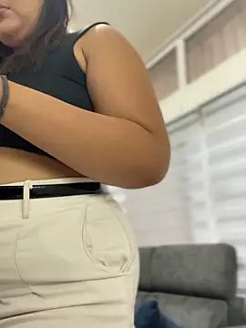 Lia sexx online show from February 15, 2026, 12:03 pm