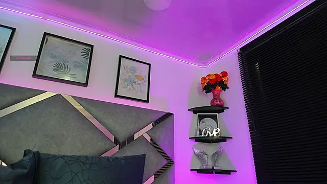 Snapshot of Keidy_rose chatting on November 3, 2025, 7:04 pm Keidy rose online show from November 3, 2025, 7:04 pm