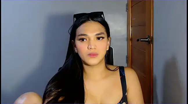 WONDERWOMAN2023 online show from December 14, 2024, 2:42 pm