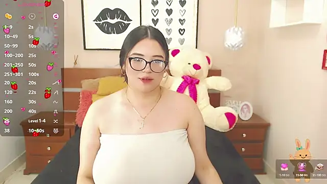 Snapshot of miss_linda_ chatting on January 22, 2025, 7:34 pm miss linda  online show from January 22, 2025, 7:34 pm