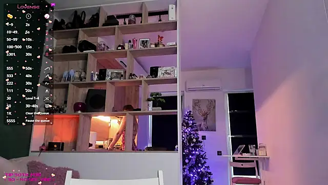  alleyesonme  online show from January 9, 2025, 2:07 pm