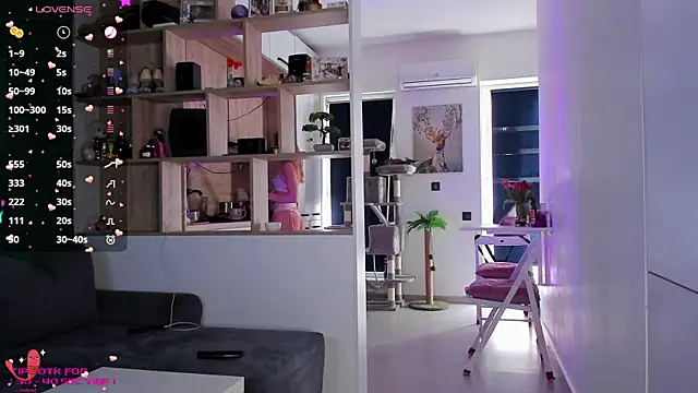  alleyesonme  online show from March 7, 2025, 1:51 pm