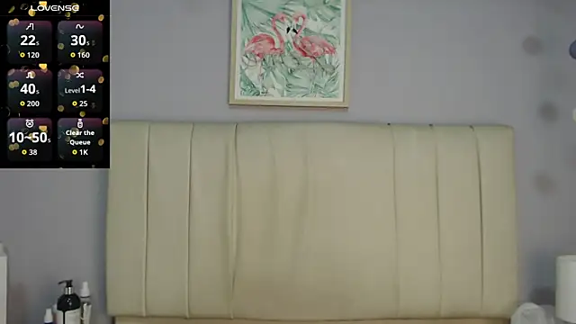 Snapshot of amy_le01 chatting on June 19, 2026, 1:37 pm amy le01 online show from June 19, 2026, 1:37 pm