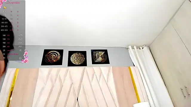 hottstuffx69 online show from March 1, 2025, 5:52 am