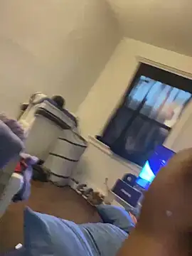 Snapshot of Bigdickbandit205 chatting on December 17, 2024, 2:11 pm Bigdickbandit205 online show from December 17, 2024, 2:11 pm